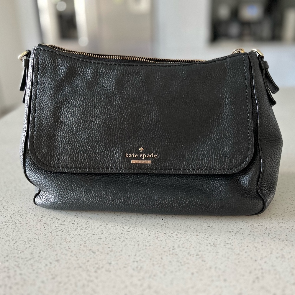 Kate Spade Black Pebbled Leather Medium Magnetic Flap Shoulder Bag Purse Brass